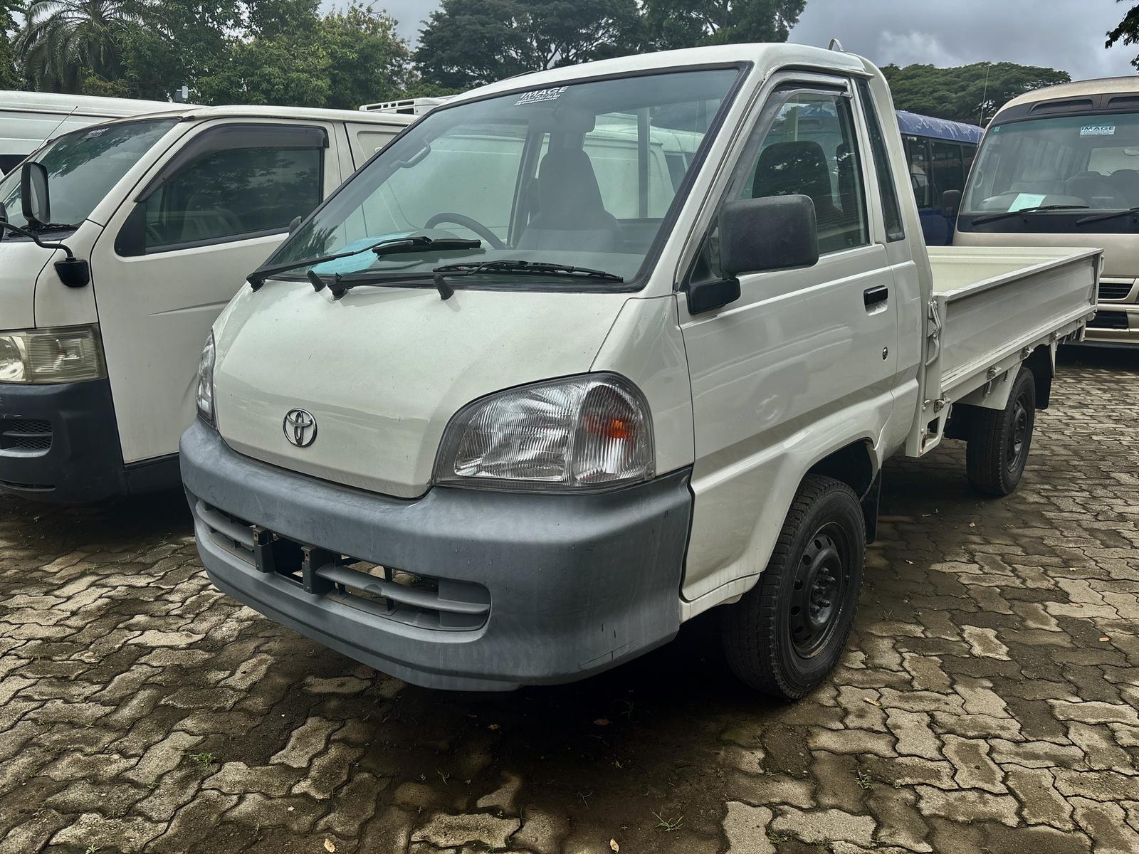 2001 TOYOTA TOWNACE - Image 4 - Image Motors Tanzania