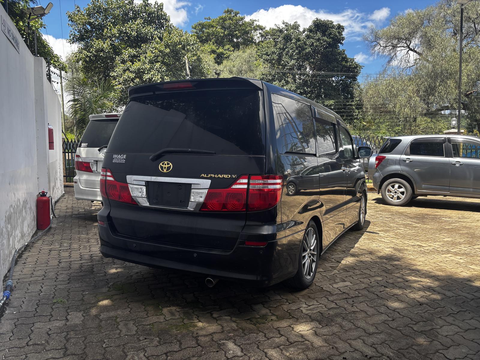 2006 TOYOTA ALPHARD - Image 4 - Image Motors Tanzania