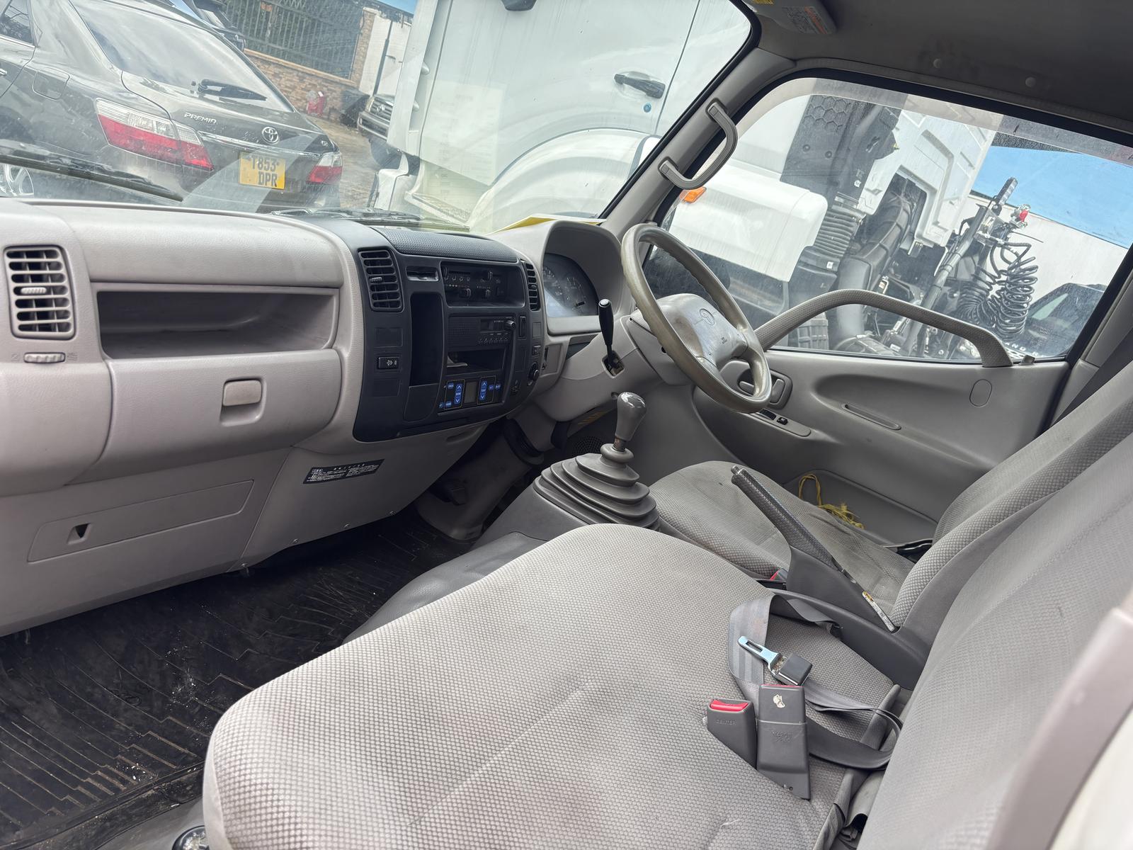 2009 TOYOTA DYNA FREEZER - Image 6 - Image Motors Tanzania